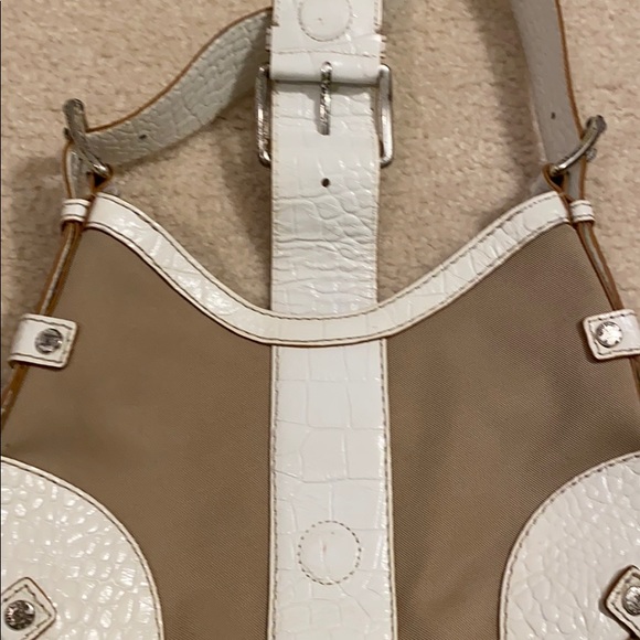 ✨HP✨ Michael Kors shoulder purse - Picture 4 of 8